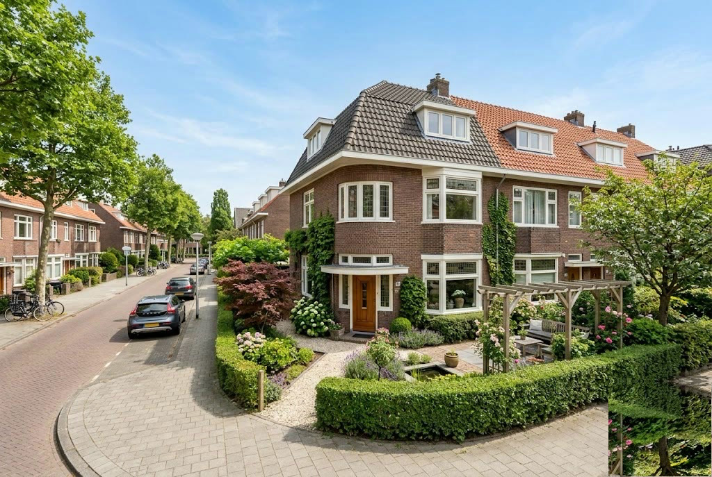 Jaren-30 hoekwoning met speelse tuin — Griftkade 14, Utrecht